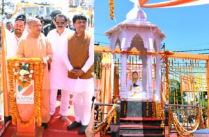 स्वर्णिम विकास का संकल्प: योगी आदित्यनाथ ने मुजफ्फरनगर में ₹951 करोड़ की 423 परियोजनाओं का लोकार्पण किया, रोजगार मेले में हजारों युवाओं को मिला अवसर