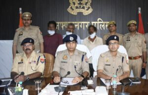 शराब के नशे में की थी युवक की हत्या ,12 घंटे में तीन आरोपी गिरफ्तार, मुठभेड़ में दो घायल