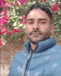खेत की रखवाली करने गए किसान का शव मचान पर फंदे से लटका मिला, परिजनों ने जताई हत्या की आशंका