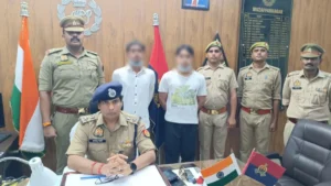 अवैध हथियारों के साथ दो तस्कर गिरफ्तार, एक फरार