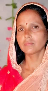 शुक्रताल में सड़क हादसे में बाइक सवार महिला की मौत, चालक की तलाश जारी