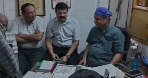 कंबोज हॉस्पिटल में ऑपरेशन के बाद मरीज की हालत बिगड़ने पर अस्पताल में विवाद